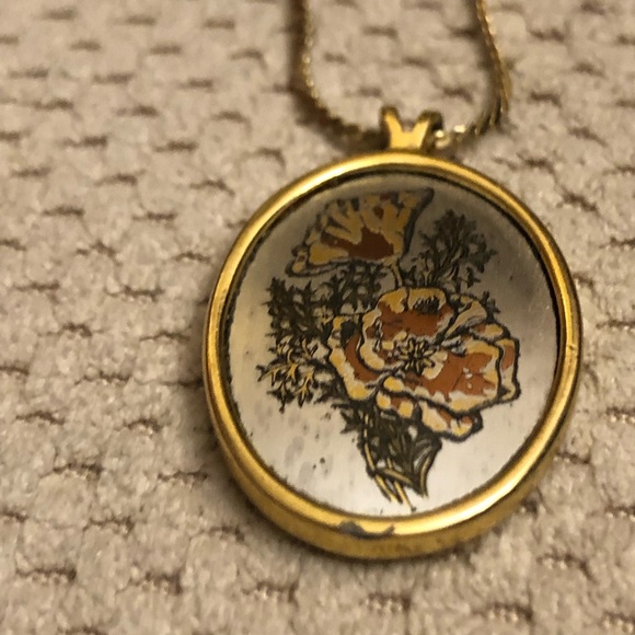 Reed and Barton Poppy Flower Oval Damascene Pendant Necklace Vintage - Picture 4 of 5
